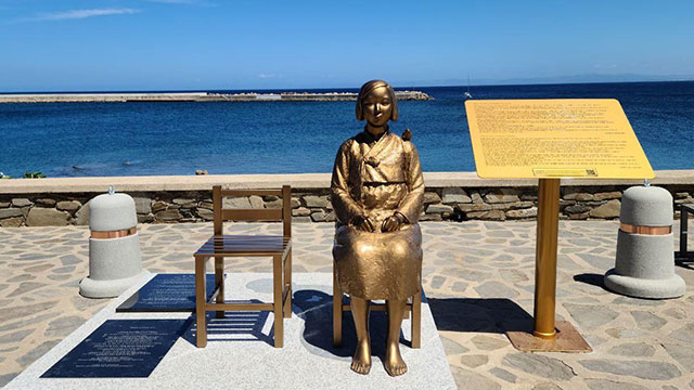 Statue der Trostfrauen in italienischer Stadt inmitten japanischer Proteste errichtet