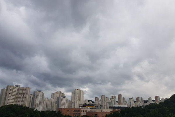 In den meisten Regionen ist am Samstag bewölkter Himmel und dann Regen zu erwarten