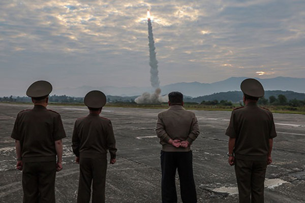 Nordkorea testet Bunkerbrecherrakete mit Ziel auf wichtige US-Militäranlage