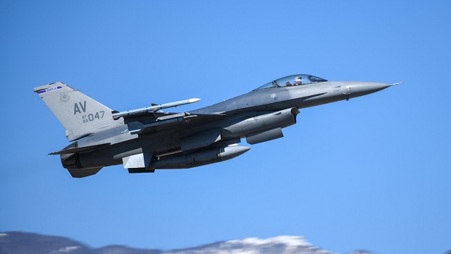 Us Air Force F16 Aviano