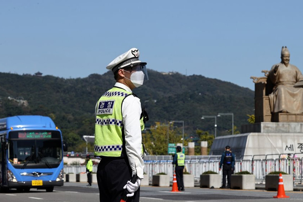 Aufgrund des gemeinsamen Gottesdienstes in der Innenstadt von Seoul wird es am Sonntag Verkehrskontrollen geben