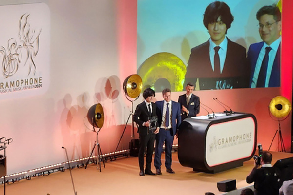 Der koreanische Pianist Lim Yunchan gewinnt den Gramophone Classical Music Award 