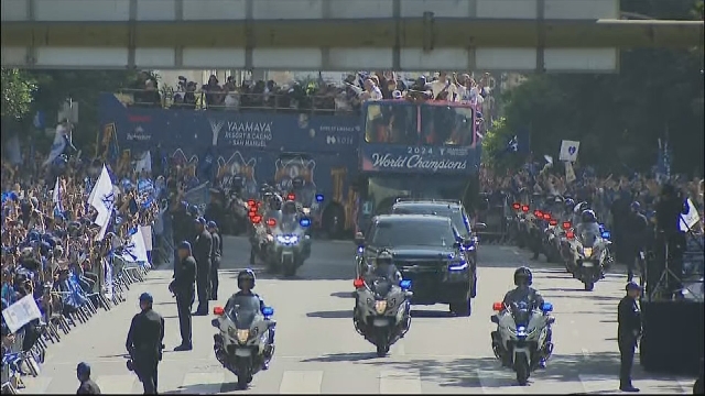 Dodgers veranstalten World Series-Siegesparade und begeistern Fans in Los Angeles