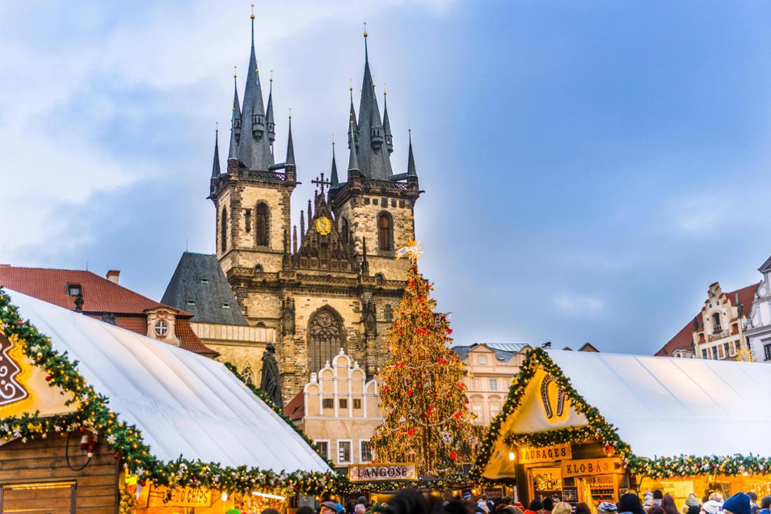 Weihnachtsmarkt am Altstädter Ring in Prag