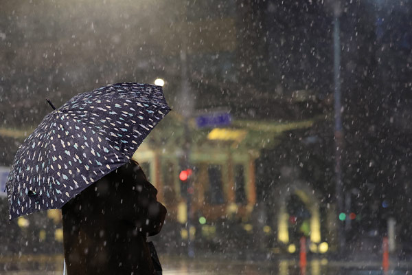 Bis Samstag wird in den zentralen und südlichen Regionen Schnee und Regen erwartet 