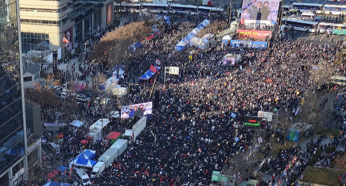 Am Samstag wird es in Teilen von Seoul zu Verkehrsstaus kommen. während Kundgebungen für und gegen ein Amtsenthebungsverfahren