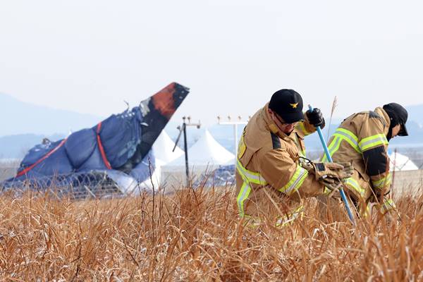 Cockpit-Stimme, Flugdatenschreiber stoppten 4 Minuten vor dem Flugzeugabsturz auf Jeju